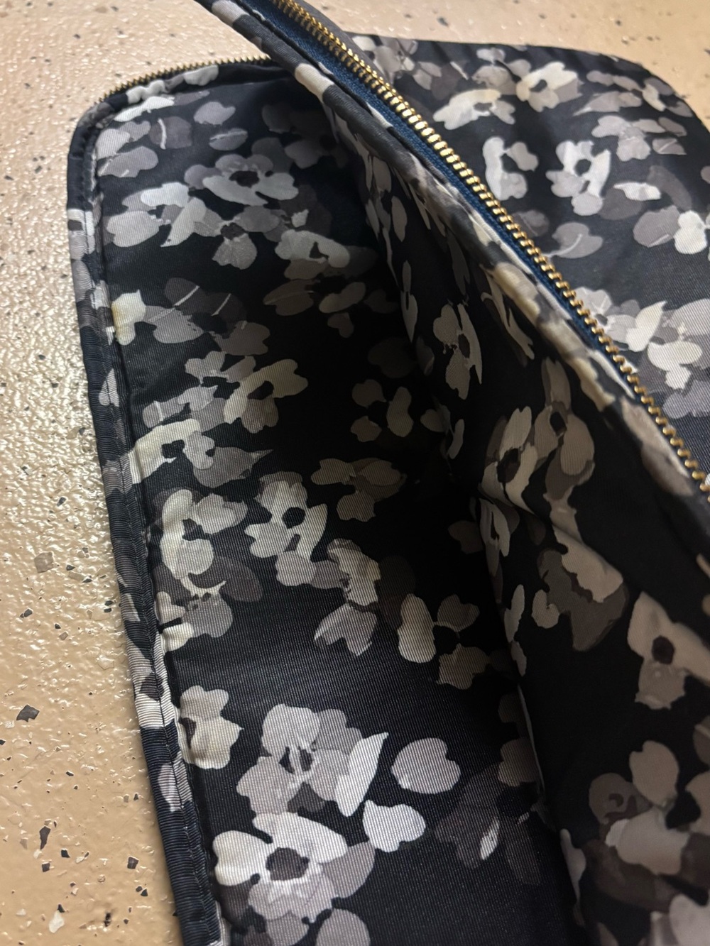 TWO kate spade navy floral and black polka dot laptop sleeves - Picture 4 of 7